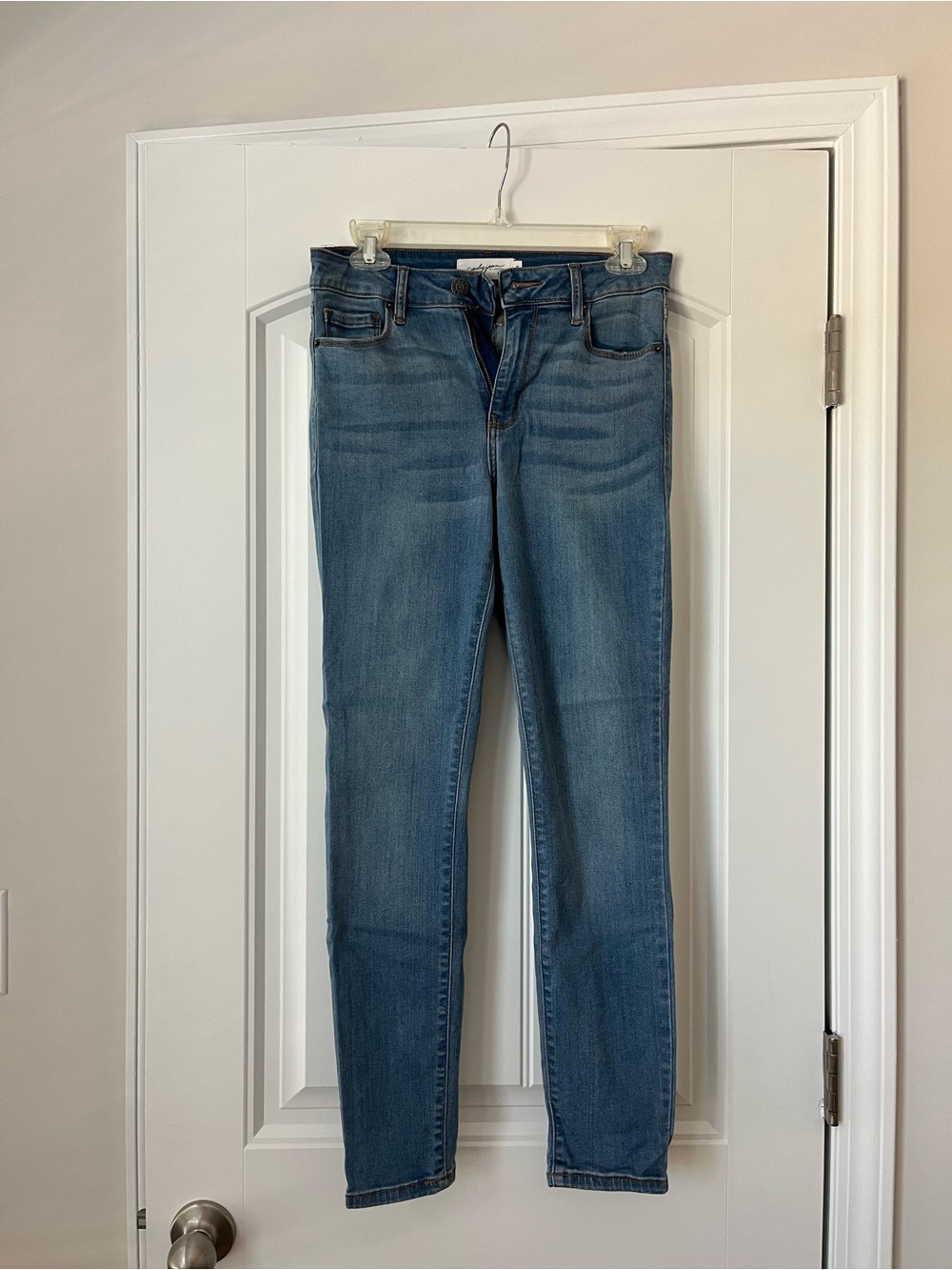 Carly Jean Los Angeles Medium Blue Skinny Jeans